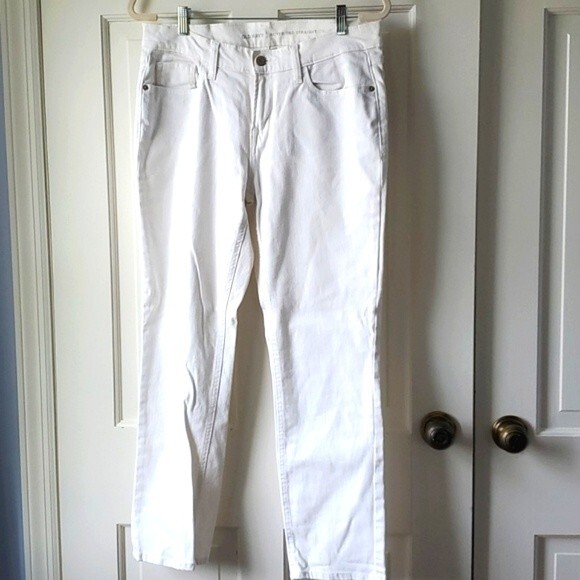 OLD NAVY BOYFRIEND STRAIGHT JEANS WHITE SIZE 8 ANKLE - Picture 1 of 6